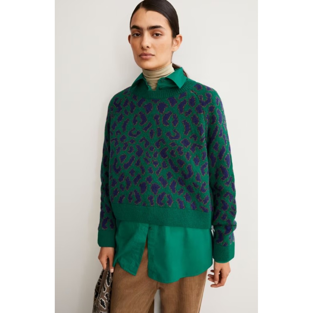 DILIRIAA LEOPAA Pullover aus recyclem Bio-Woll Mix – Bild 3