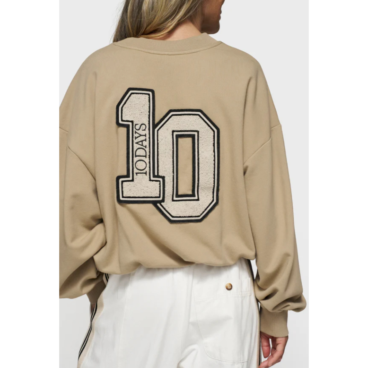 pleated sweater 10 – Bild 2