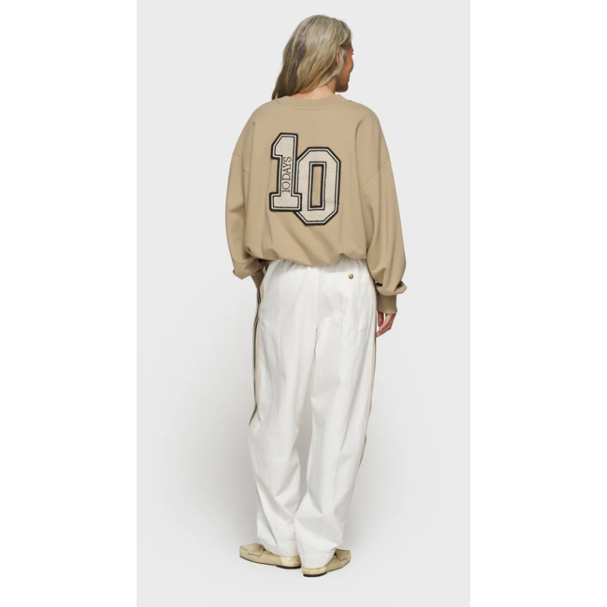 pleated sweater 10 – Bild 4