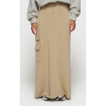 straight skirt pockets