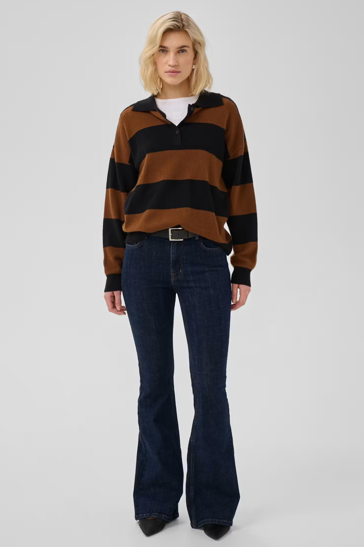 f8bbc0d5-9544-44af-9e6e-fa4515fb01de MWKazia Bootcut Jeans – Bild 1